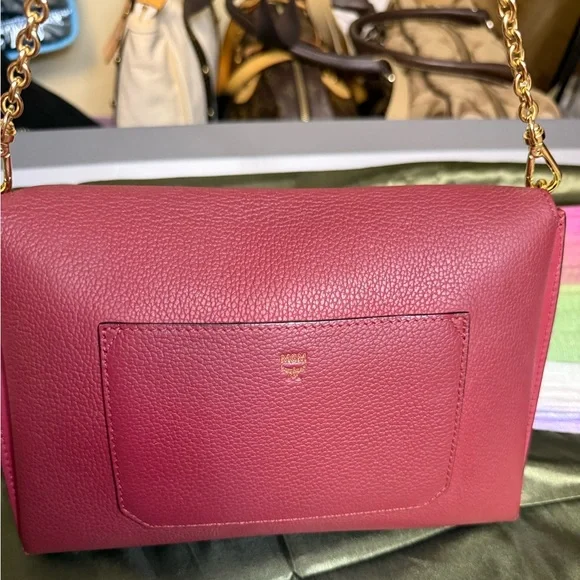 MCM Burgundy Leather Shoulder Bag with unbranded Gold Chain - Picture 2 of 16